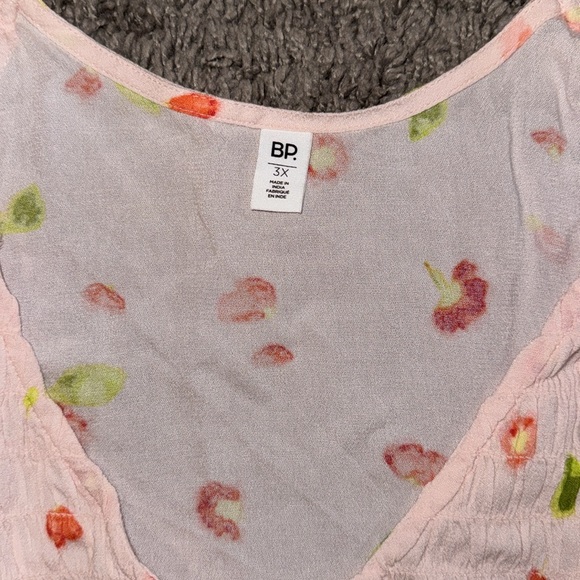 BP. Floral top - Picture 4 of 5